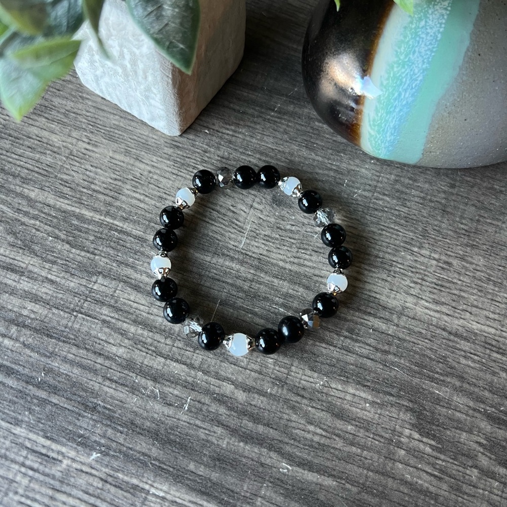 Elegant Black and Silver Beaded Bracelet